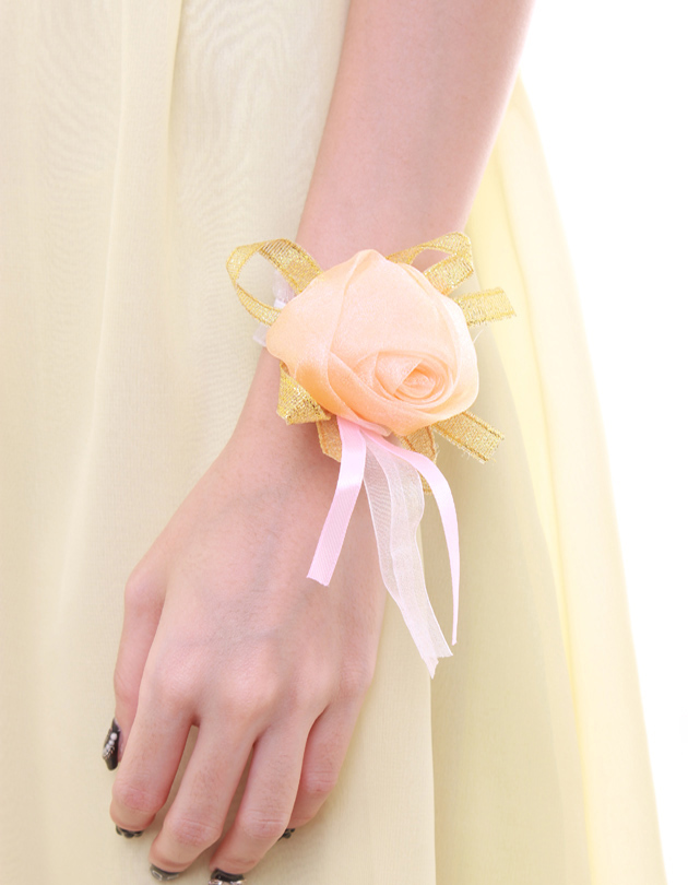 Eden Bridesmaid Corsage in Apricot